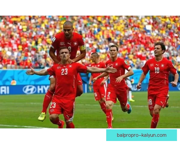 伊萨克关键进球状态回暖，球队表现备受期待