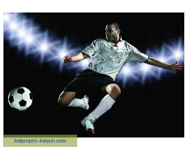 南美足球边路进攻战术持续提升，展现鲜明技术风格与突破能力