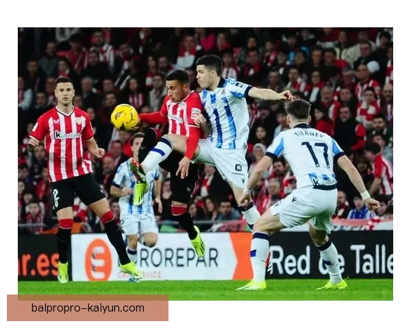 西甲圣塞巴斯蒂安球队皇家社会本赛季表现稳健竞争力增强